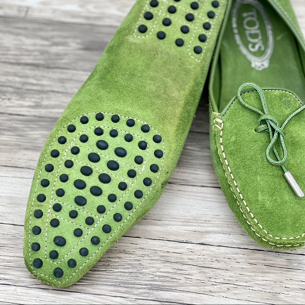 Tod’s Green Suede Gommino Loafer - sz 7.5 - Picture 3 of 5